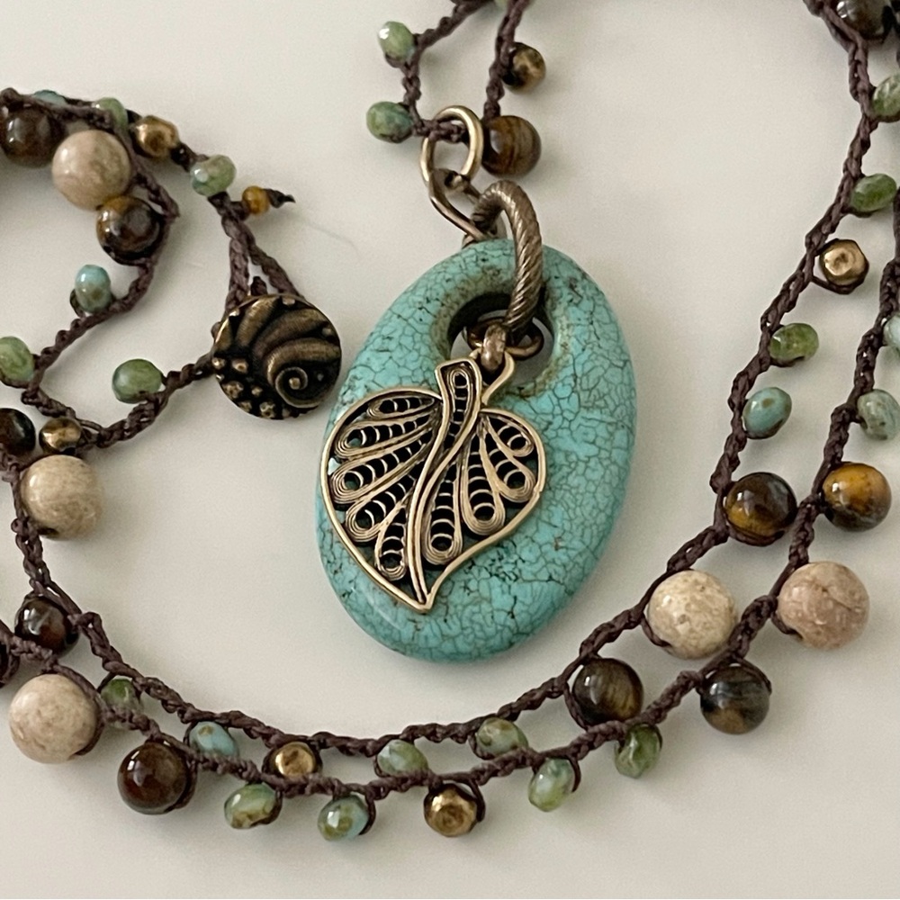 ARTISAN Necklace Stone and Glass Beaded Crocheted Chain with Stone Pendant - Picture 9 of 11